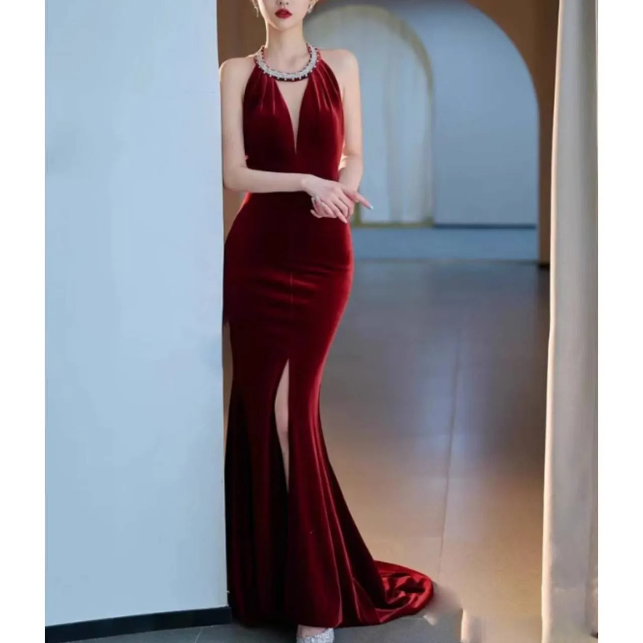 全2色 バックシャン マーメイドドレス ビジュー キラキラ ベルベット ハイスリット ロング 韓国【K11295】