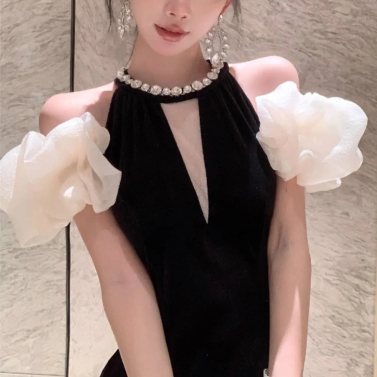 全2色 マーメイドドレス 首元ビジュー オープンショルダー パフスリーブ 胸元シアー ハイウエスト マキシ丈 韓国【K12724】