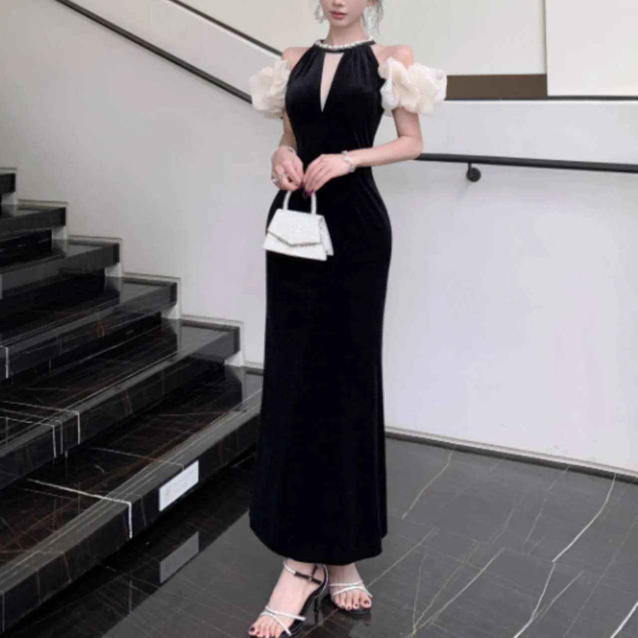 全2色 マーメイドドレス 首元ビジュー オープンショルダー パフスリーブ 胸元シアー ハイウエスト マキシ丈 韓国【K12724】