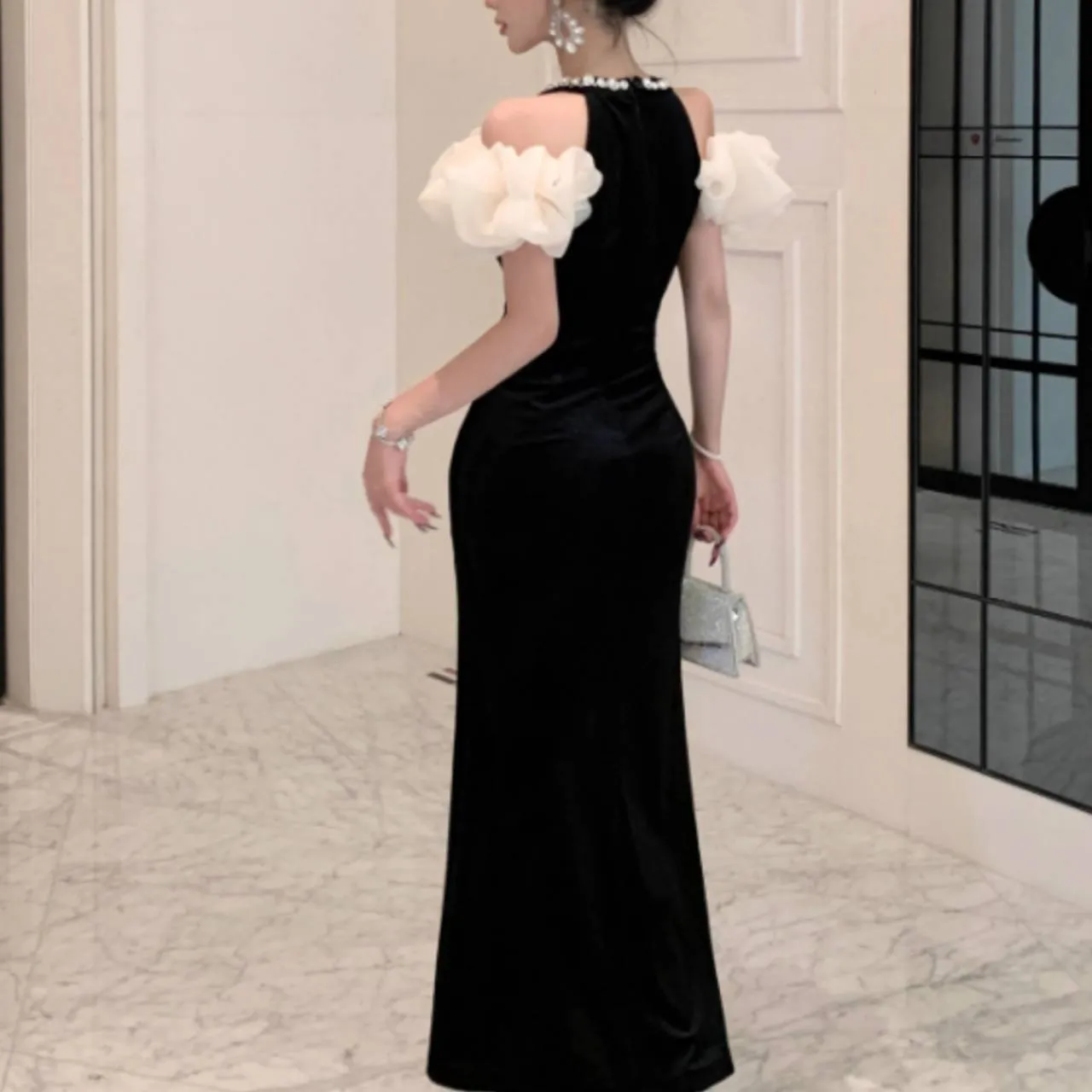 全2色 マーメイドドレス 首元ビジュー オープンショルダー パフスリーブ 胸元シアー ハイウエスト マキシ丈 韓国【K12724】