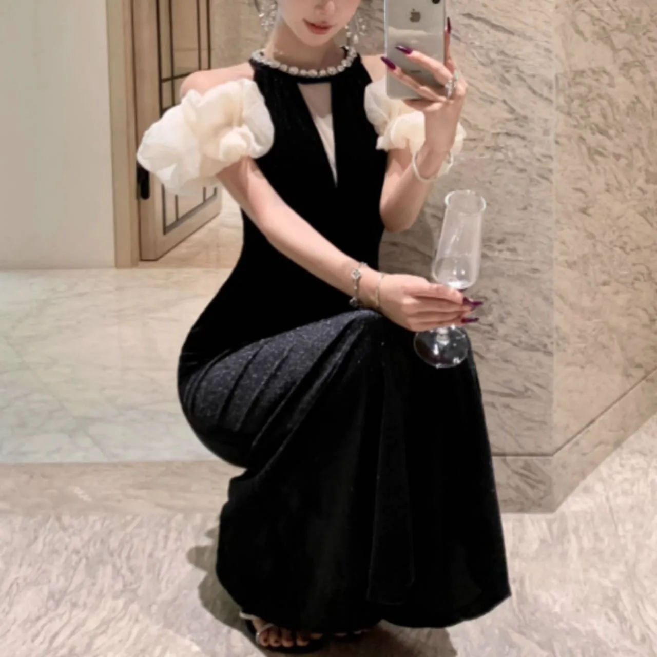 全2色 マーメイドドレス 首元ビジュー オープンショルダー パフスリーブ 胸元シアー ハイウエスト マキシ丈 韓国【K12724】