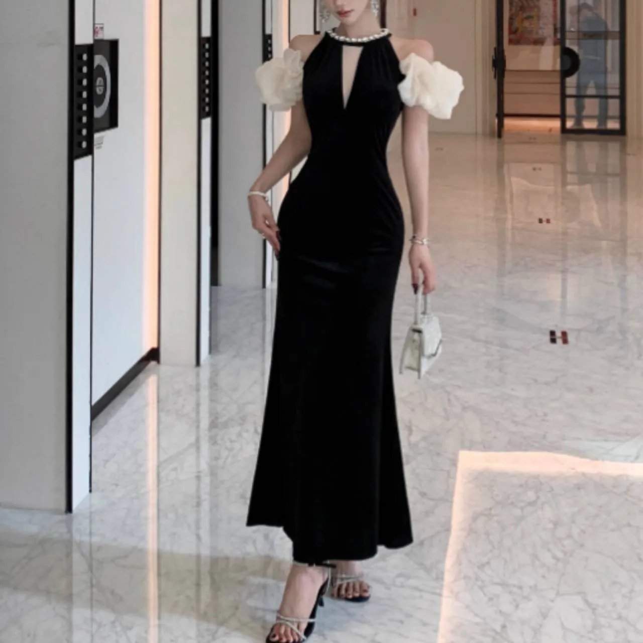 全2色 マーメイドドレス 首元ビジュー オープンショルダー パフスリーブ 胸元シアー ハイウエスト マキシ丈 韓国【K12724】