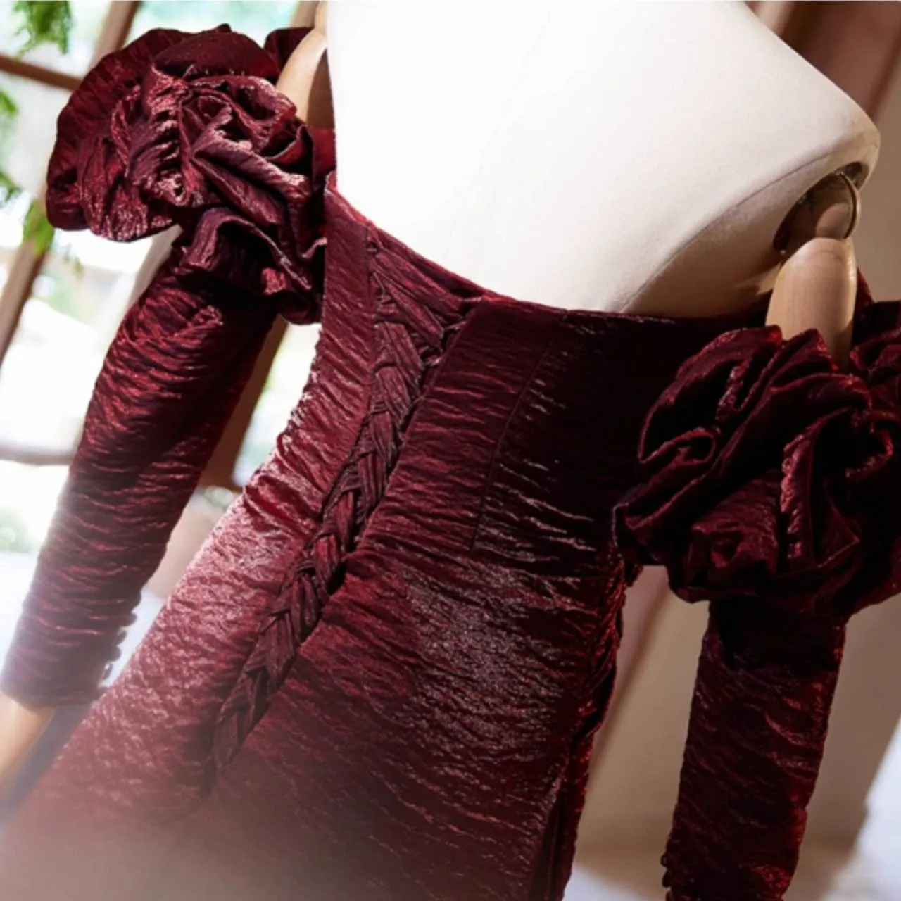 オフショルダー ドレス イブニングドレス 長袖 3Dフラワー フリル バックレースアップ Aライン 韓国【K12824】